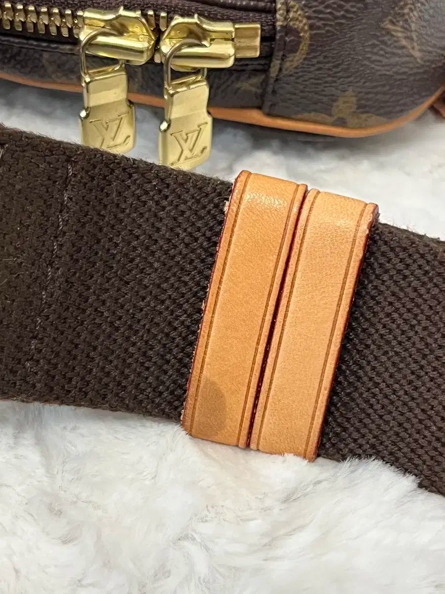 Louis Vuitton 源氏 ヒップサック