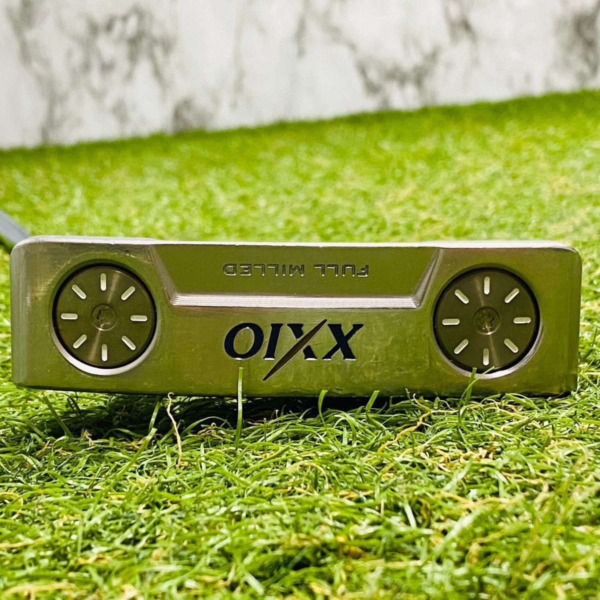 5本 スポーツ 【良品】ゼクシオ 2018 FULL MILLED パター 右利き