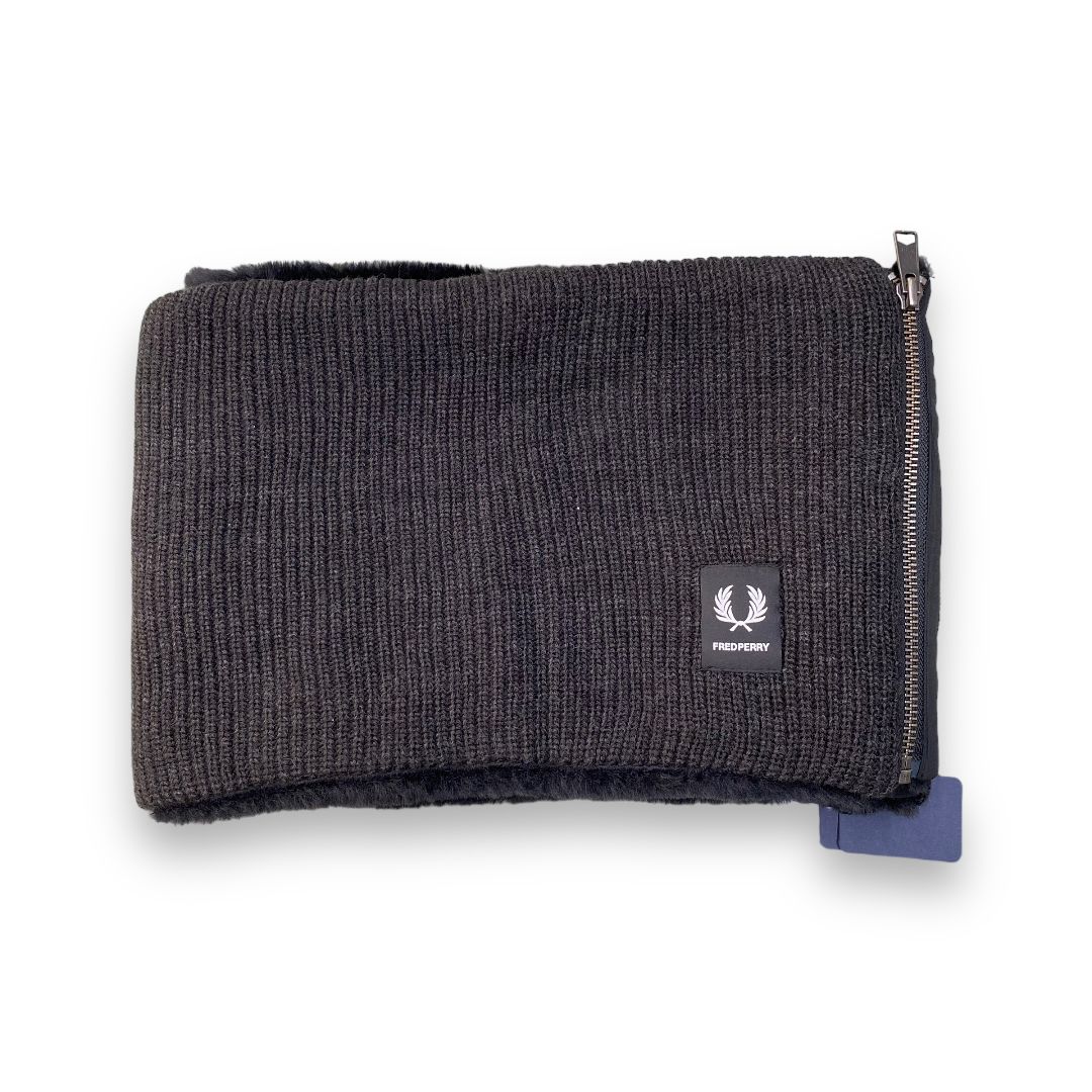 売れ筋ランキングも掲載中！ FRED PERRY MILITARY KNIT SNOOD ブラック