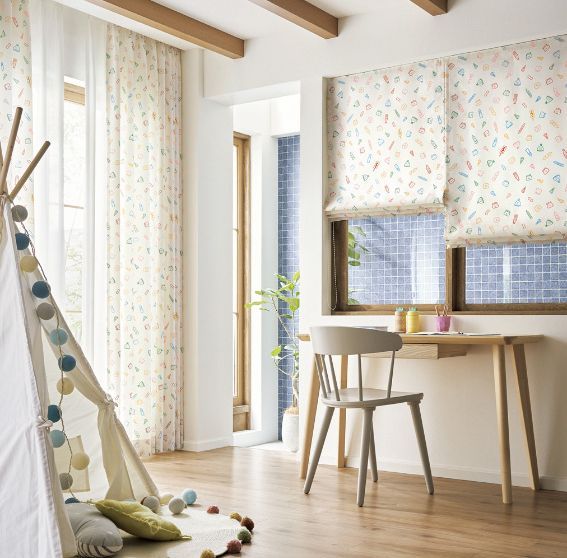 すみっコぐらし（シンコール）カーテン だがし屋すみっコ AZ-8279 巾100cm×丈110cm×2枚 ※サイズ変更はお問い合わせください