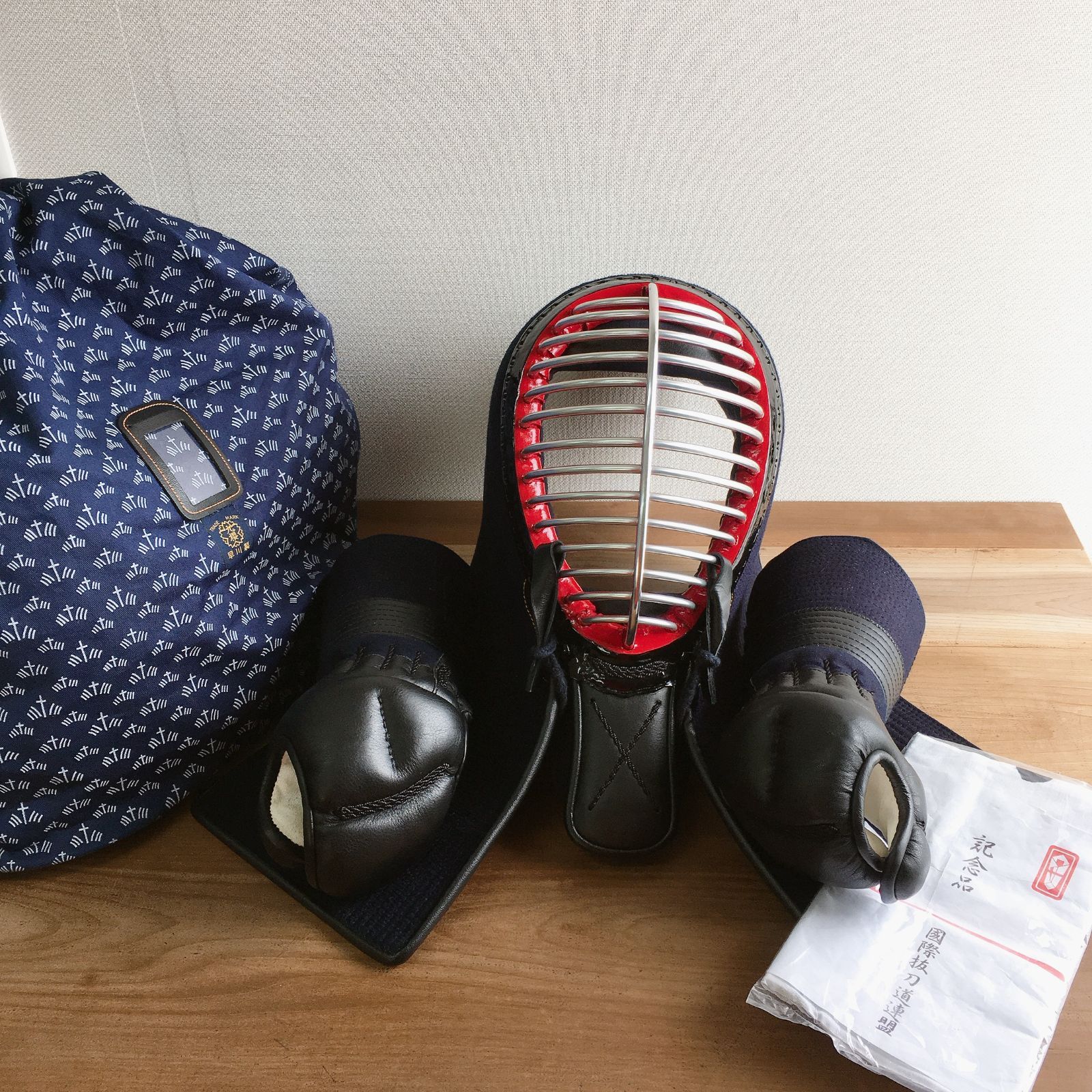 a197☆剣道防具☆面・小手セット☆防具袋と手ぬぐい付☆6