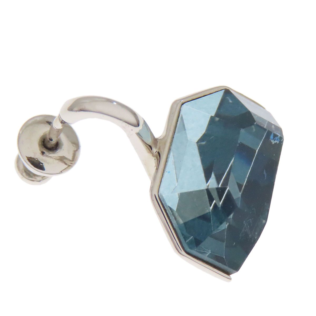 アシンメトリー ピアス