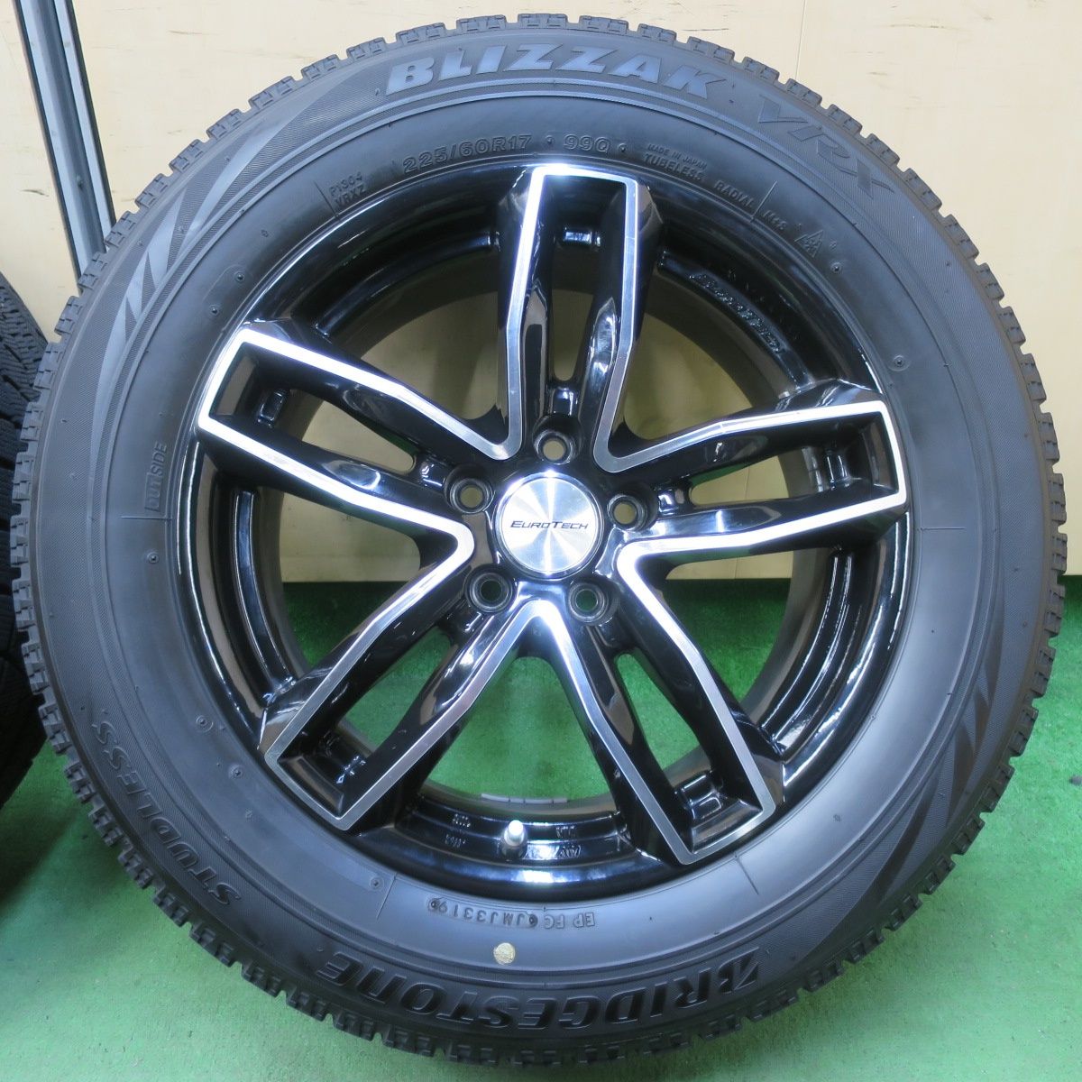 新品 BS ブリザック VRX 225/60R17+LEVIS　17X7.5　5H 114.3　19年製　アルファード・ヴェルファイア等 スタッドレスタイヤ ブリジストン ブリザック VRX