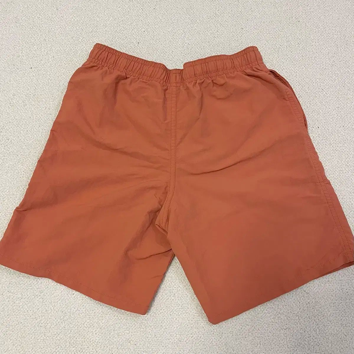 ショートパンツ