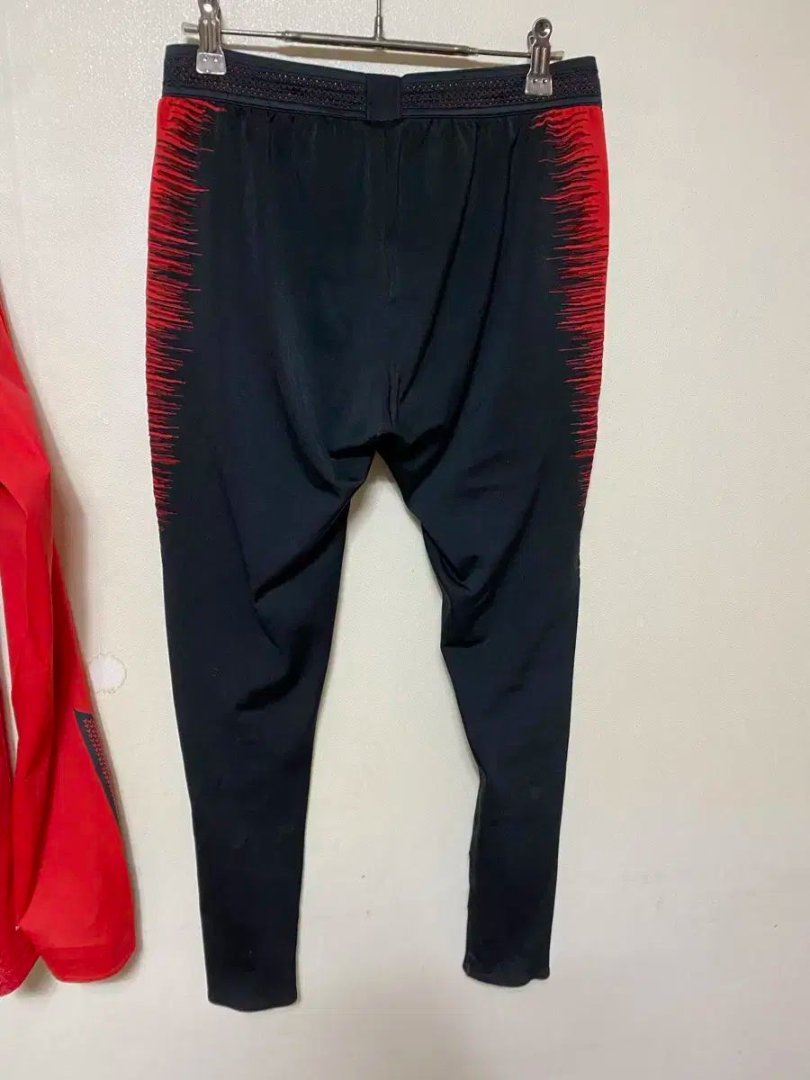 最新 NIKE(ナイキ) 18 ー 19 PSG ジョーダン ジョナル・エアロシールド