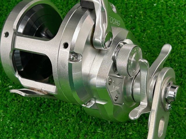 【中古】 シマノ 11 オシアジガー 1500HG   /T176M 中古】 シマノ 11 オシアジガー 1500HG /T176Mの通販 by