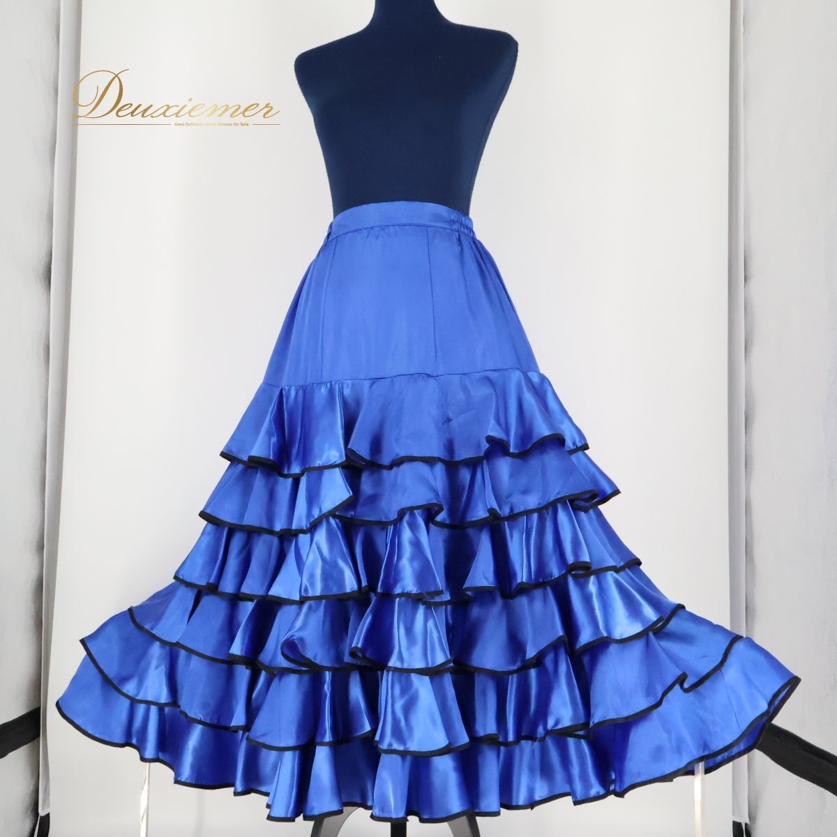 【美品 フラメンコ衣装】ブルー MAKIS COSTUMES ファルダ スカート 美品 フラメンコ衣装】ブルー MAKIS COSTUMES ファルダ スカート