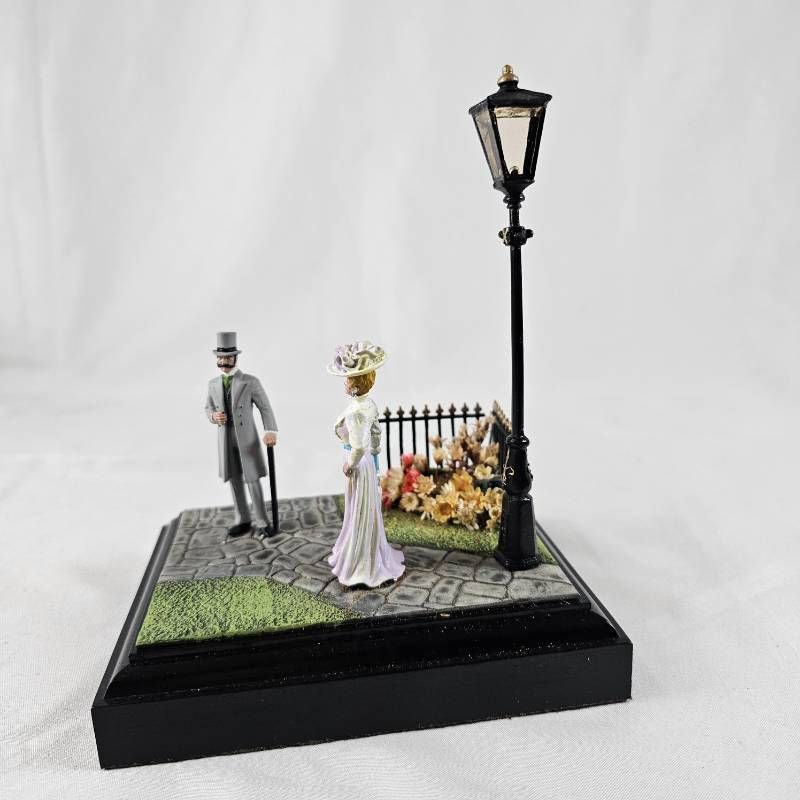 シリアルNo.45 1988年製 英国製ヴィンテージ ファインアートミニチュア 散歩する男女