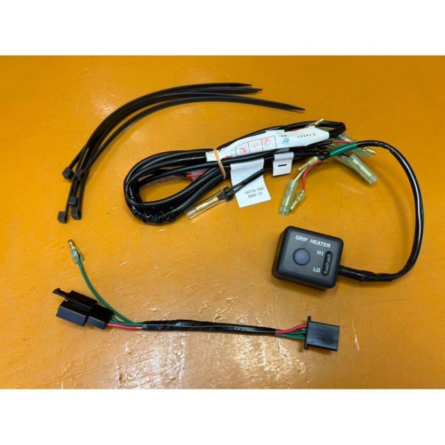 純正グリップヒーター 08T70-KZV-J01