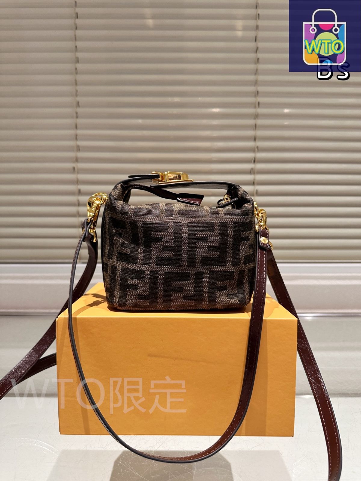 美品　フェンディ　FENDI  箱有り FENDI - フェンディー 箱の通販 by にこちゃん☺︎｜フェンディ