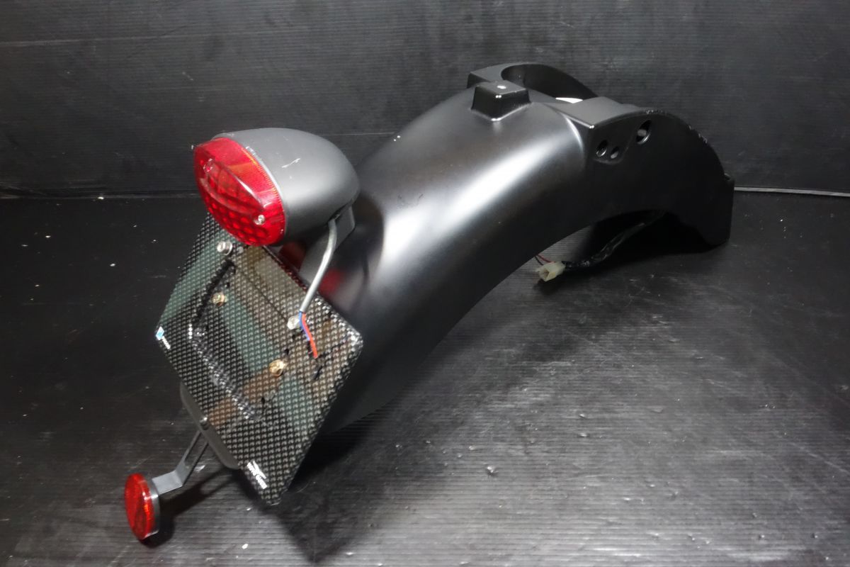 モトグッチ V7 リアフェンダー テールランプ ナンバープレートホルダー カーボン調 純正 MOTO GUZZI R20251007