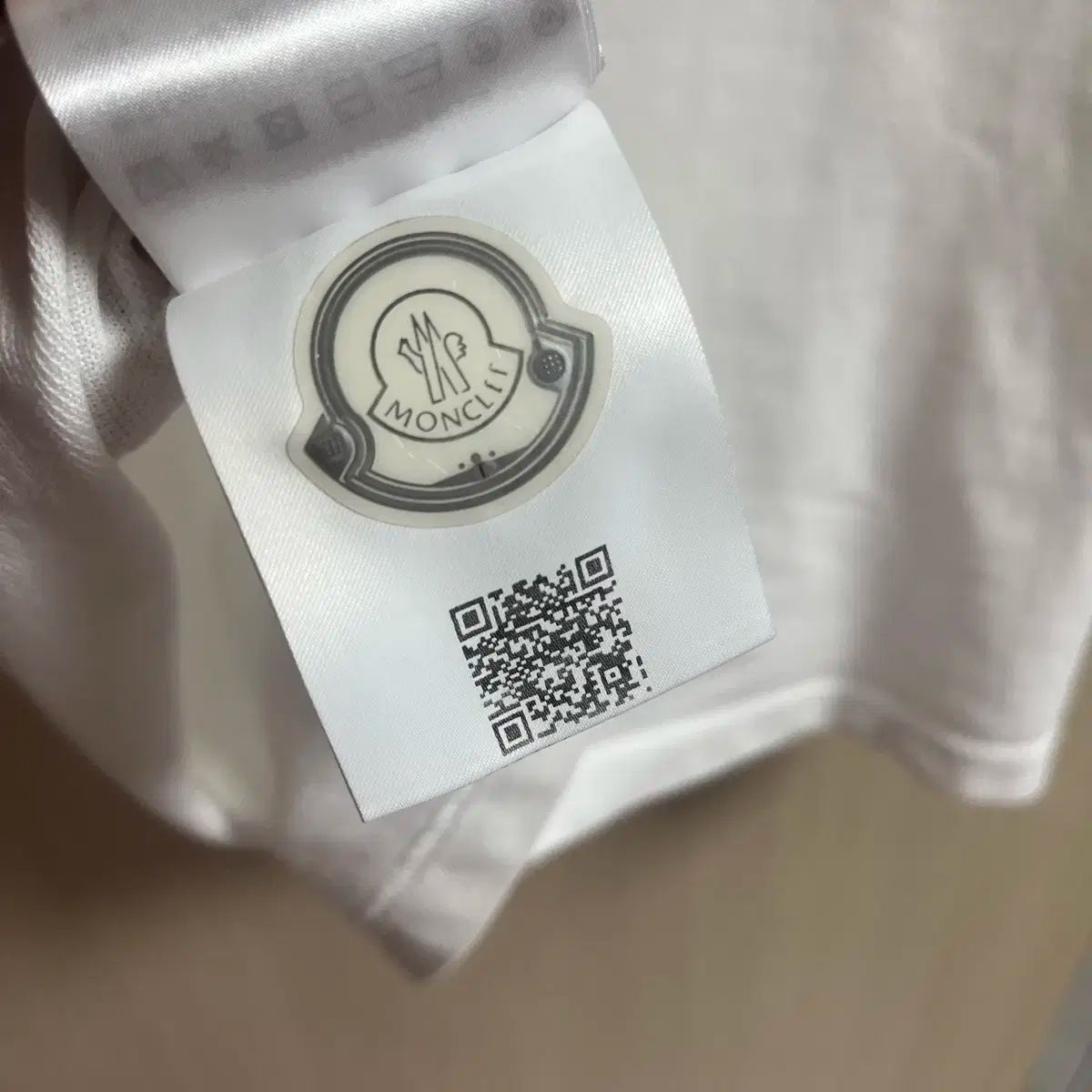MONCLER モンクレール