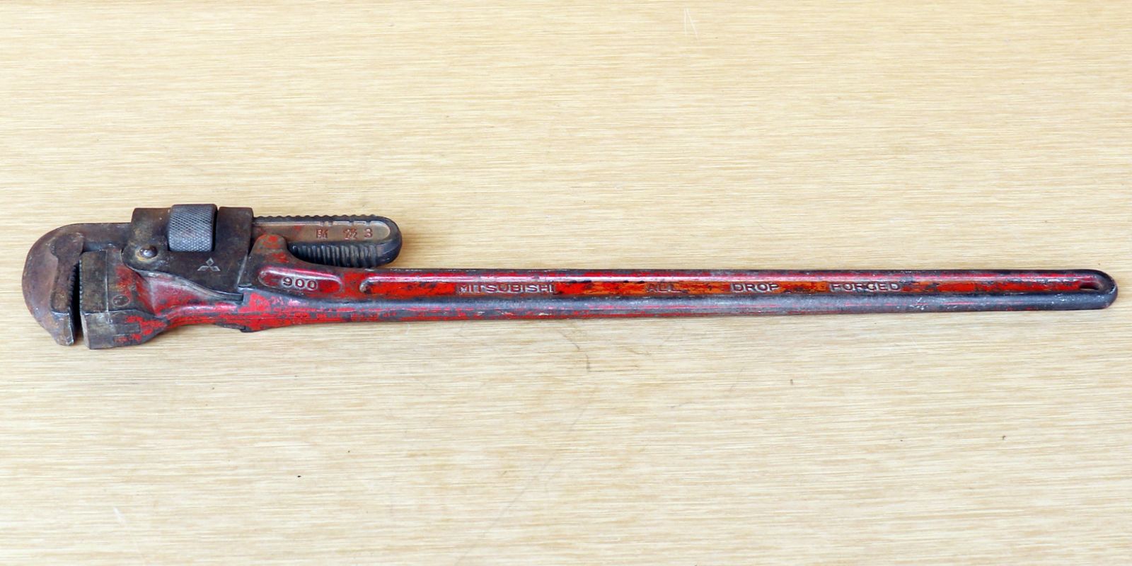 新潟発 三菱 パイプレンチ 900mm ミツビシ 配管 水道管 ガス管