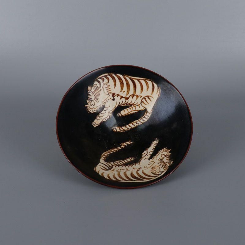 宋吉州窯手彫り絵画虎柄笠椀 景徳鎮 陶磁器 装飾品 現代工芸品 美術品 置物 宋吉州窯手彫り絵画虎柄笠椀 景徳鎮 陶磁器 装飾品 現代工芸品