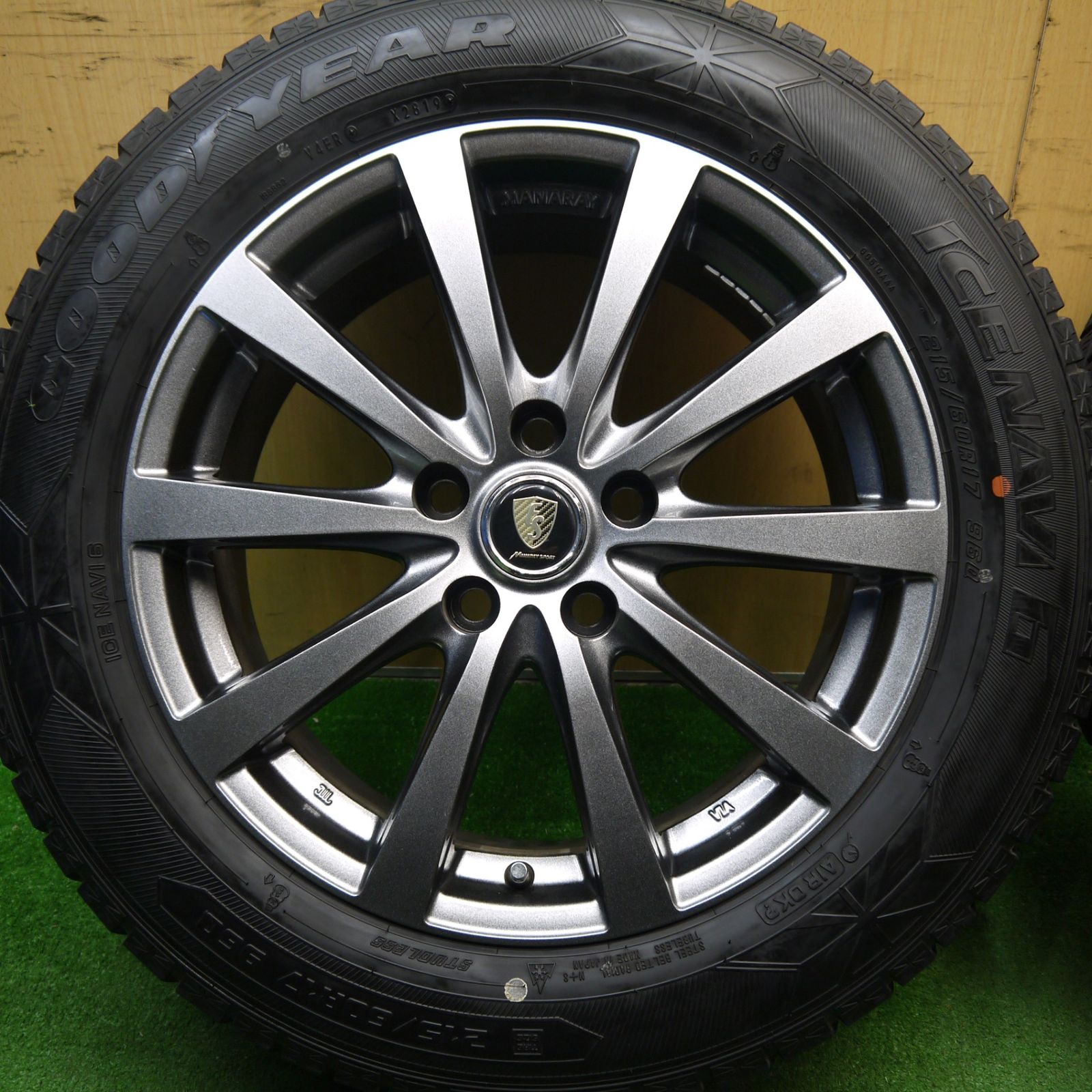 GOODYEAR スタッドレスタイヤ4本 215/60/16 中古 GOODYEAR ICENAVI7 