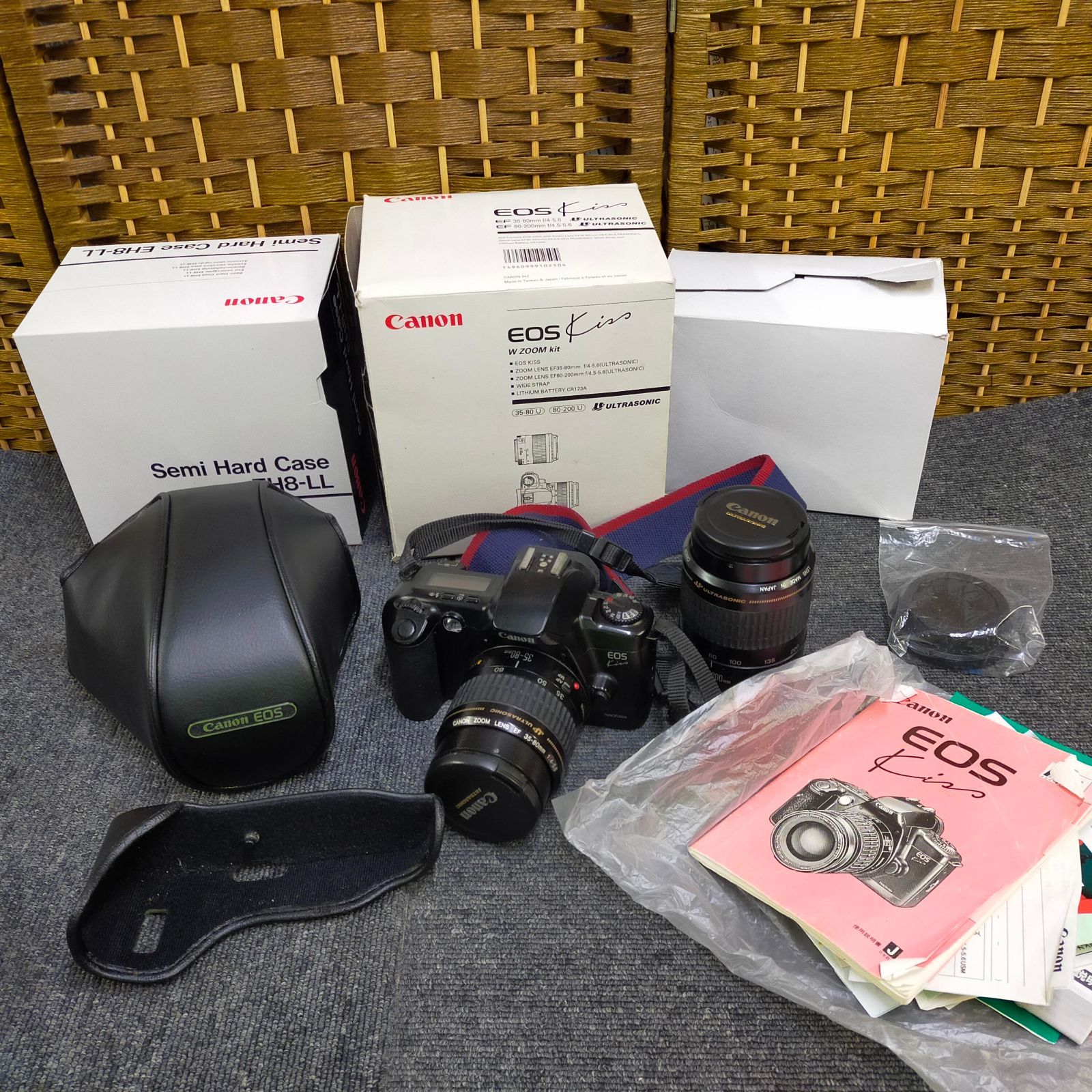 E06-20251009-011 Canon EOS Kiss Wズームキット EF35-80mm EF80-200mm 純正ケース 元箱 取扱説明書付き