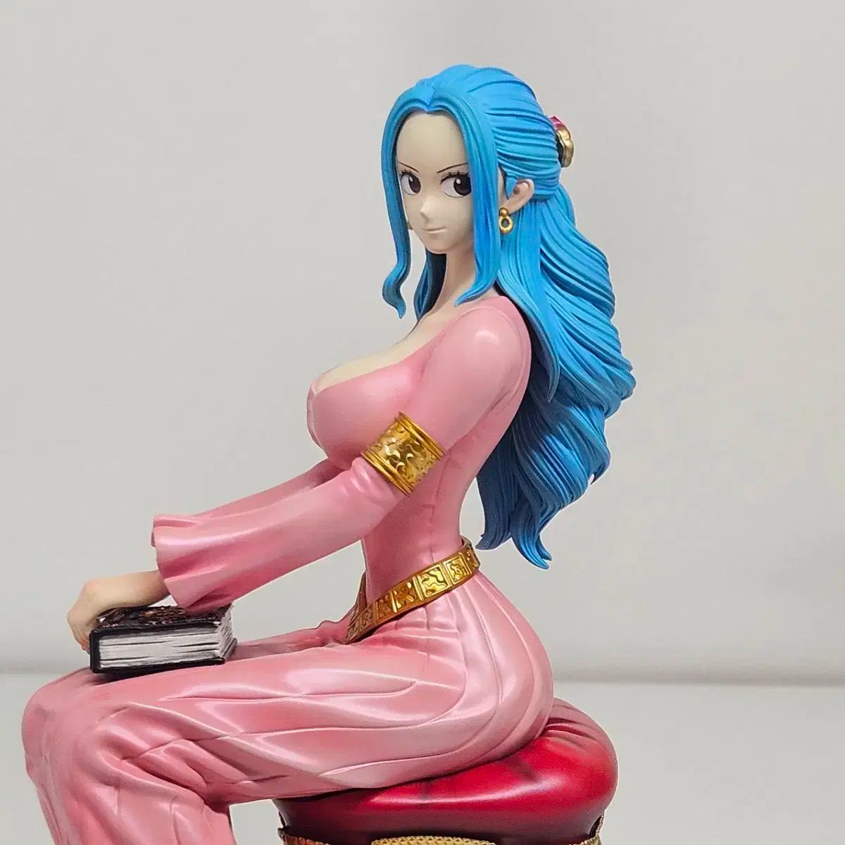 ONE PIECE ワンピース フィギュア レジン Hinami ビビ 売ります