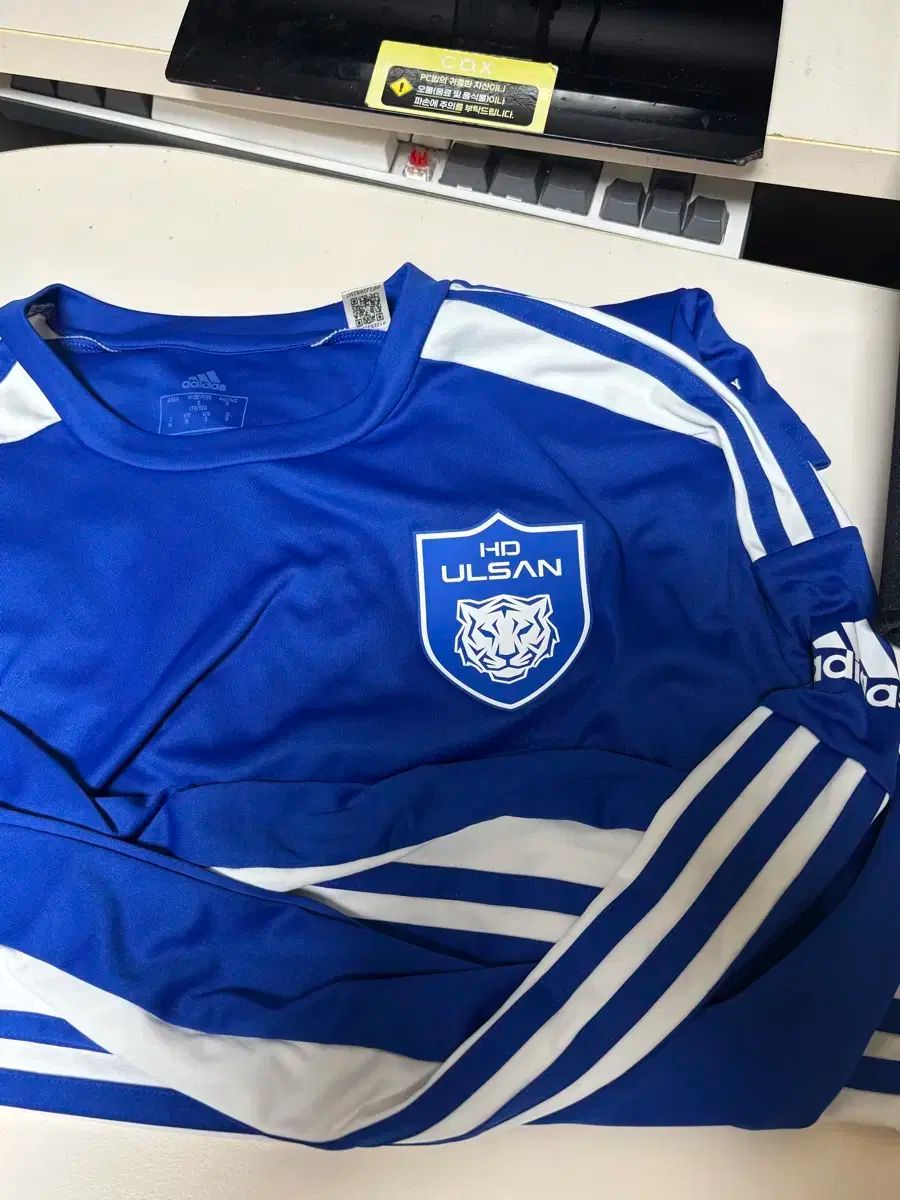 ウルサン HD adidas アディダス ロングスリーブ L