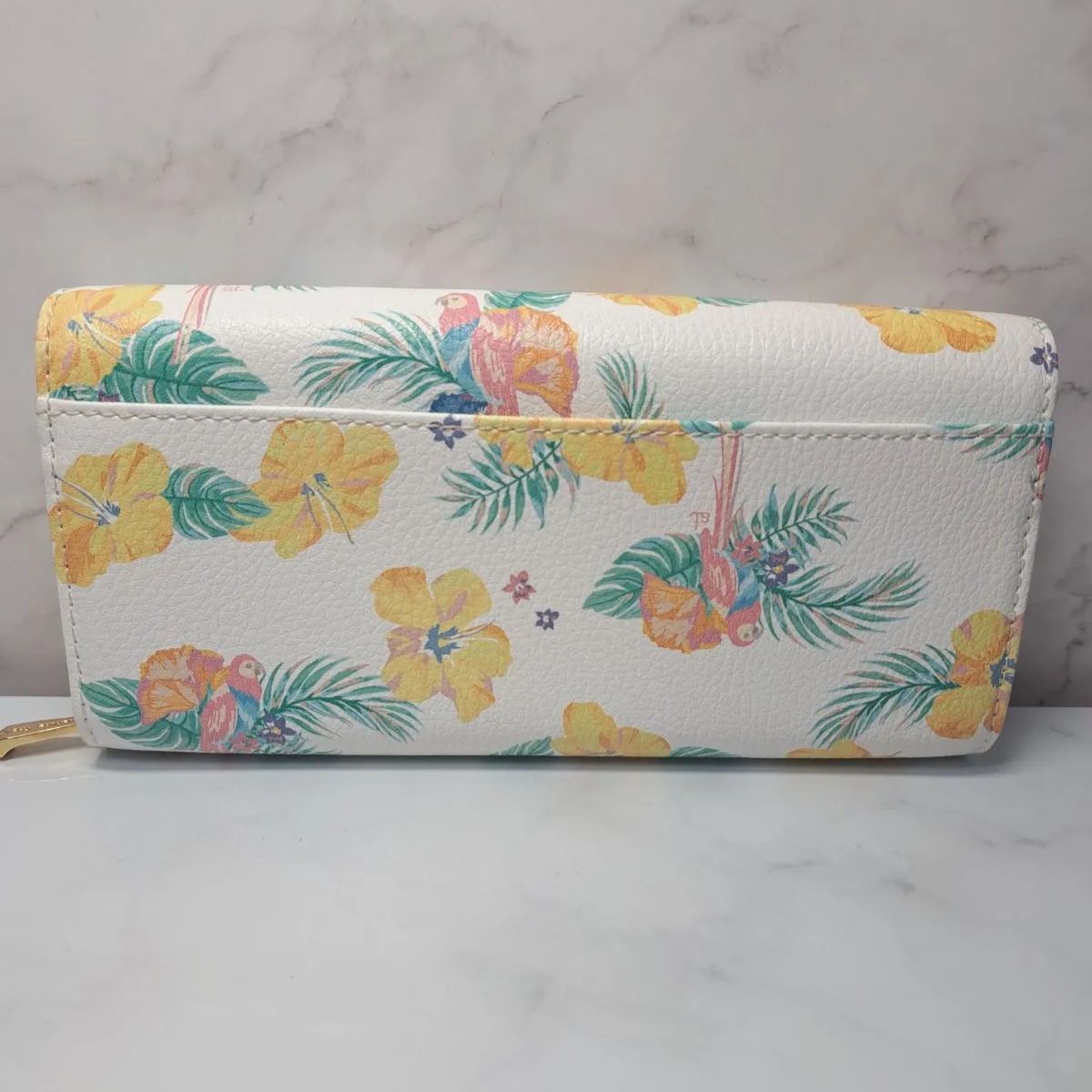 新品サマンサベガ長財布白ホワイトフラワー希望者におまけ付き 新品サマンサベガ長財布白ホワイトフラワー希望者におまけ付き