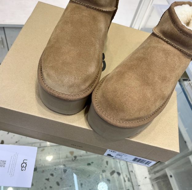 アグ 厚底ブーツ ウルトラミニ ugg 24cm 38 24cm ショート - メルカリ