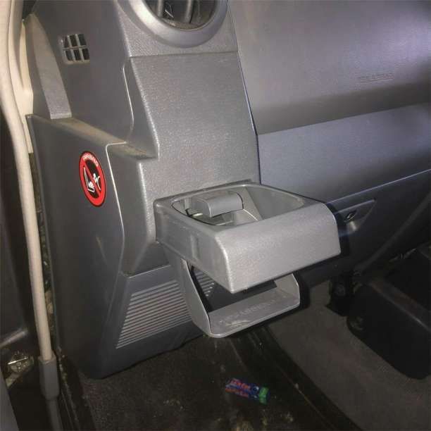 ランドクルーザー70系専用 GRJ76 GRJ79 ドリンクホルダー - メルカリ