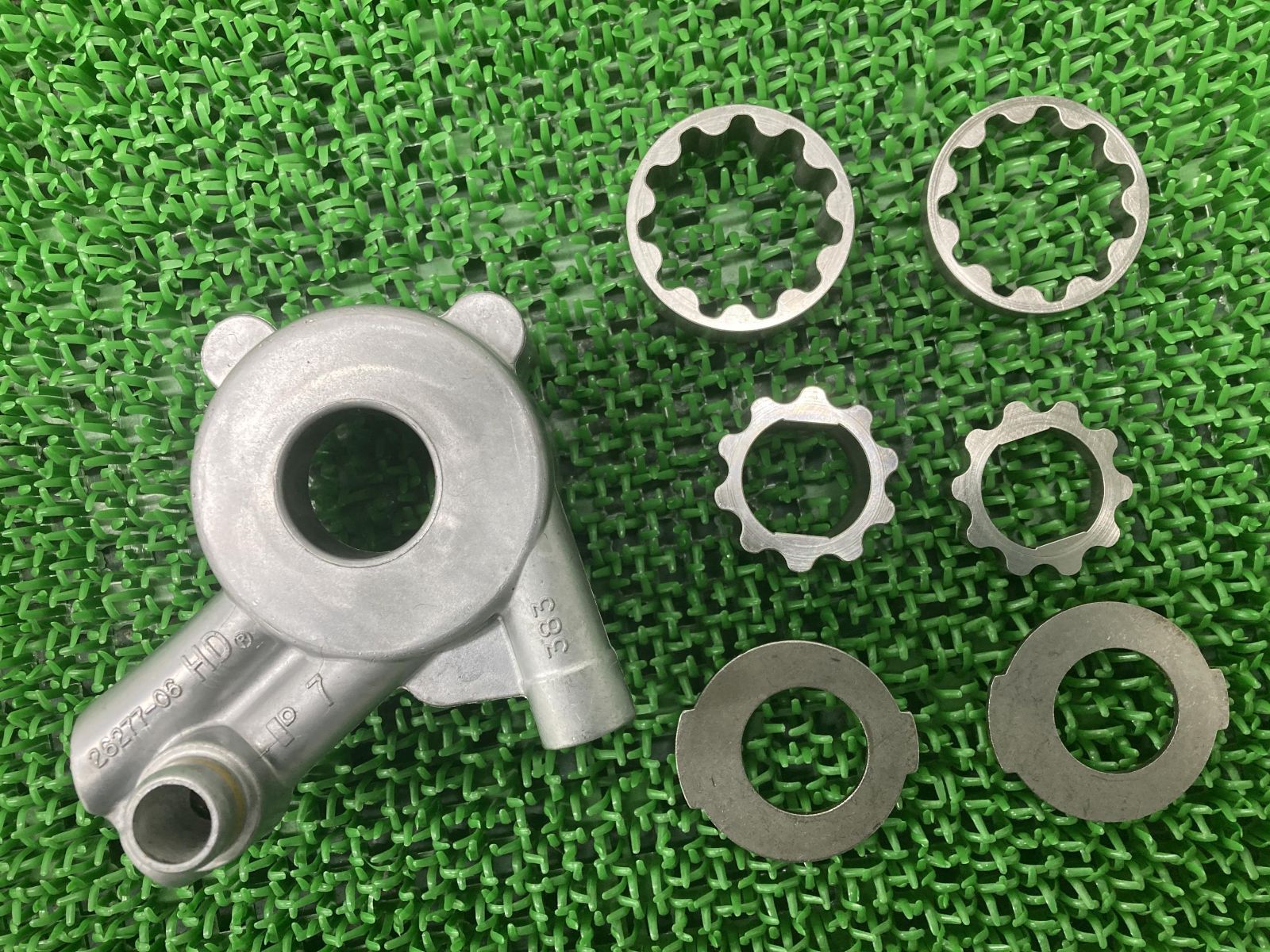 ツインカム オイルポンプ 26277-06 ハーレー 純正 中古 バイク 部品 ダイナ ソフテイル 07年～TC96 TC103 車検 Genuine