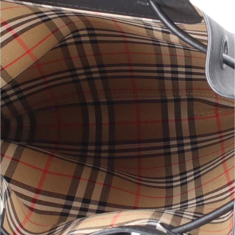 バーバリー 4074242 Graffiti Print Bonded Leather Drawcord Backpack  