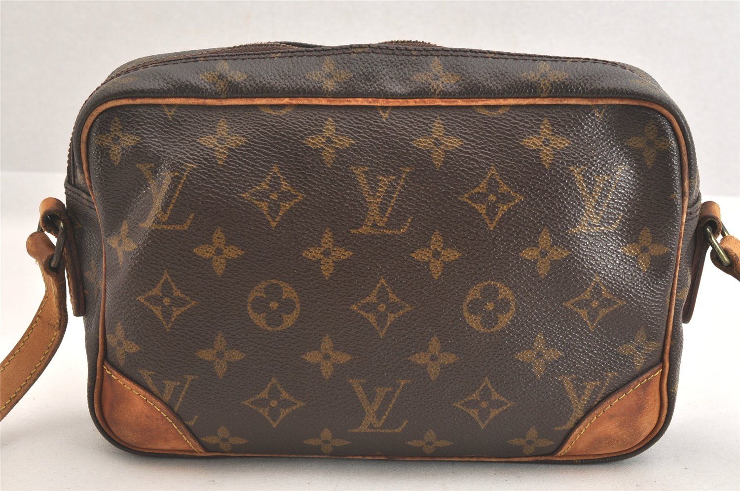 モノグラム トロカデロ