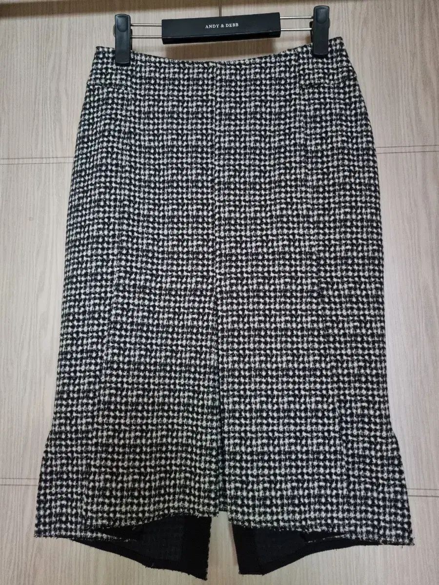 ハンサム TIME タイム スカート