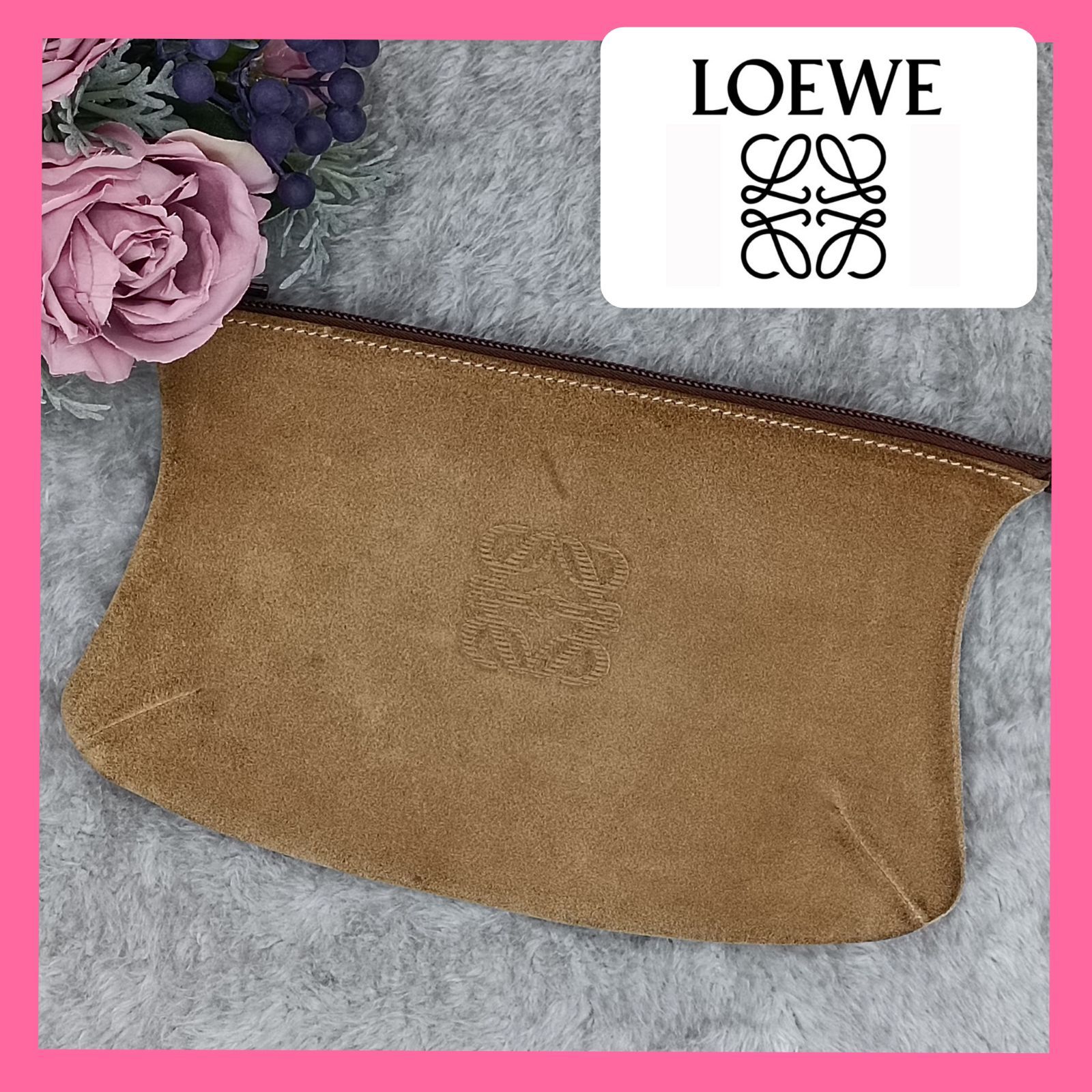 《 LOEWE 》　ロエベ　ポーチ　スエード　クラッチバッグ　小物入れ　アナグラム　型押し　ベージュ　本革　 送料無料・匿名配送・最短即日発送いたします！　416