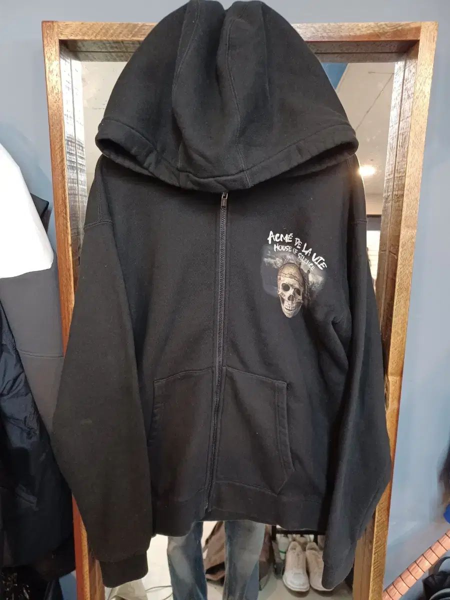 【雷市場（ポンジャン）商品韓国直送】 acme de la vie(アクメドラビ) スカル プリント フード付き ジップアップパーカー 1 サイズ