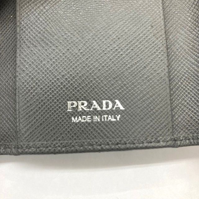 【美品】PRADA プラダ レザー 6連キーケース リボン グレー シルバー PRADA プラダ 6連キーケース レザー グレー リボン - メルカリ