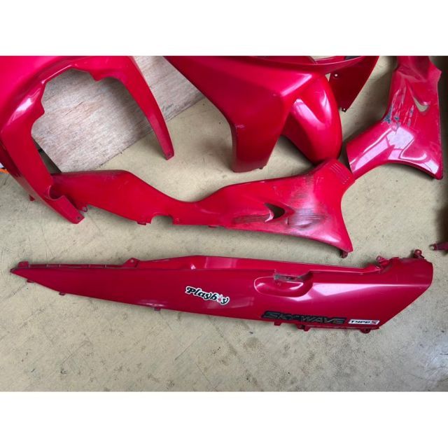 XP 58879 スズキ SUZUKI スカイウェイブ250 タイプS CJ43A-119 外装カウルセット アッパー サイド リア フェンダー 赤 BRIGHTFACE_UK