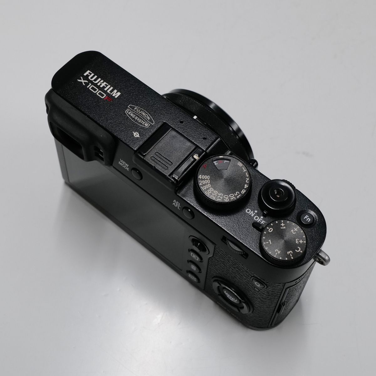 FUJIFILM X100F USED美品 APS-C デジタルカメラ 本体＋バッテリー 