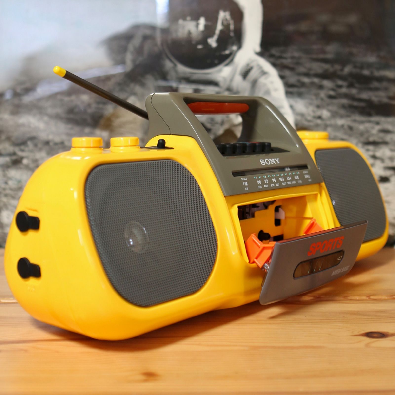 SONY SPORTS CFS-904 メガベース搭載 赤ロゴ世代 ラジカセ ソニー