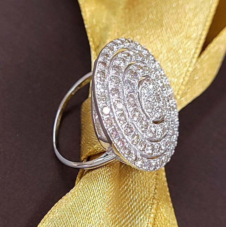 迫力 大ボリューム まるで5ct ダイヤモンド K18 wg リング 鑑別書付 迫力 大ボリューム まるで 5ct ダイヤモンド K18 wg リング 鑑別書付