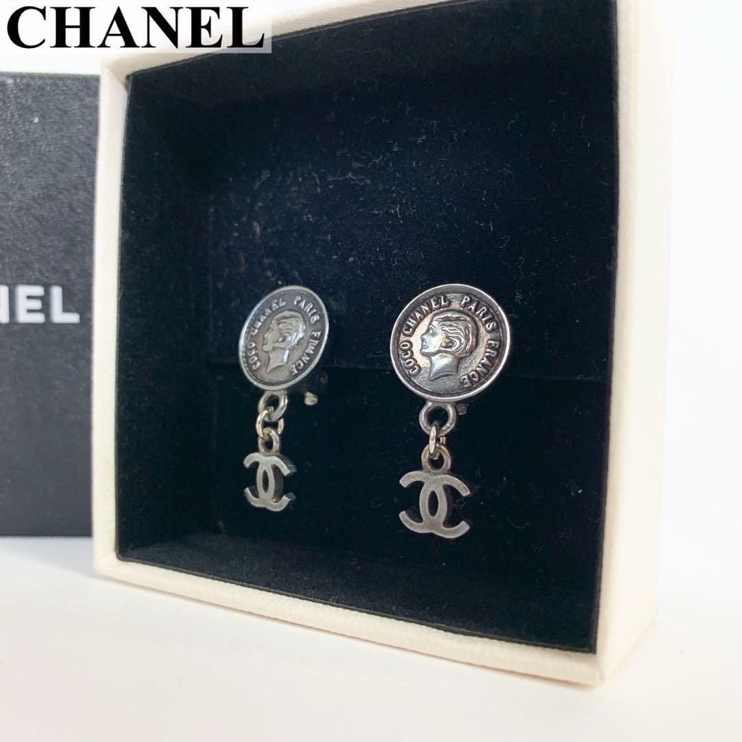 希少 レア 96P CHANEL シャネル イヤリング コインモチーフ ココマーク ガンメタリック シルバー アクセサリー スイングトップ 箱付き