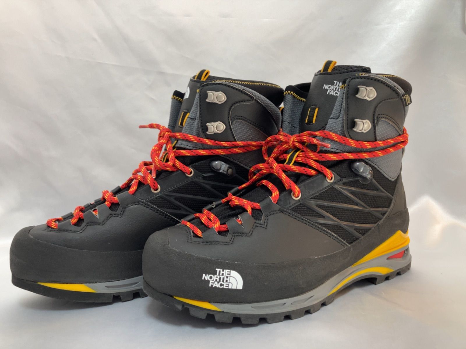極美品・未使用品>トレッキングシューズ THE NORTH FACE 26.0cm