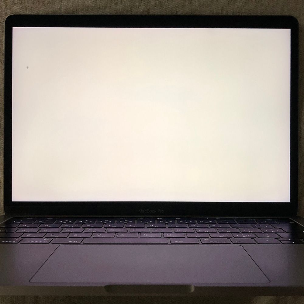 ジャンク MacBookPro 13インチ 2019 16GB 256GB Amazon.com: Apple 2019 MacBook Pro with 1.7GHz Intel Core i7