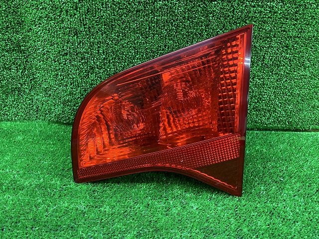 比較的綺麗　アウディ　8EBGBF　A4　テールランプ　フィニッシャー　右　8E5　945　094　241204249