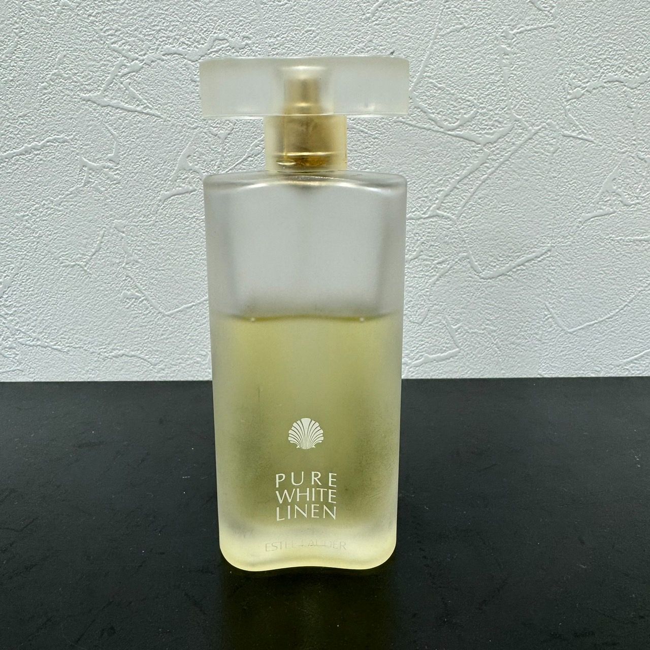 エスティローダー ピュア ホワイトリネン オーデパルファム 50ml