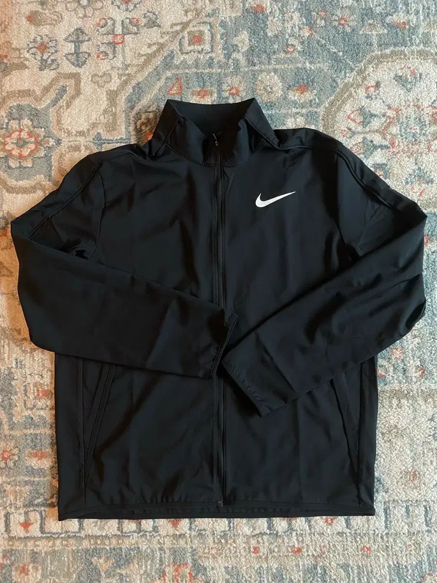 【雷市場（ポンジャン）商品韓国直送】 Nike(ナイキ） ドライ フィット ウーブン ランニングジャケット 新品 XXL ）