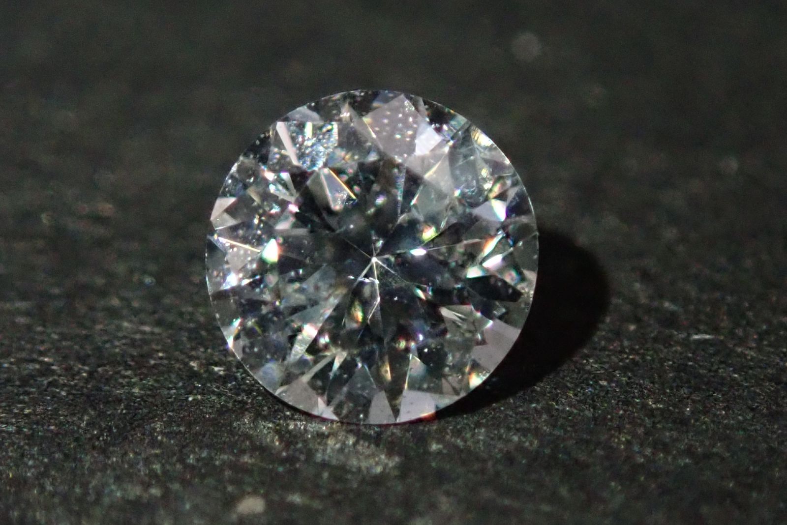 天然ダイヤモンド 0.100ct 約2×2mm ソーティング付き