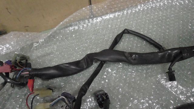 UA05J-012xxx