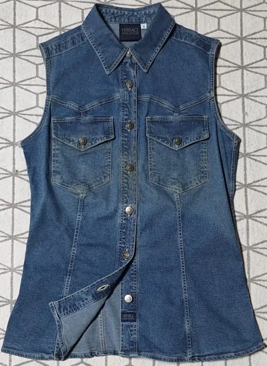 ヴェルサーチェ