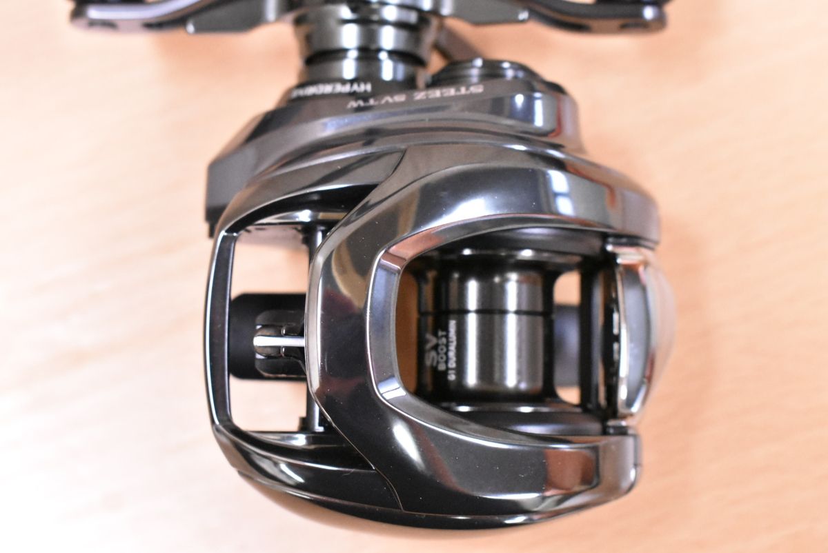 ダイワ 24 スティーズ SV TW 100H ベイトリール 右ハンドル