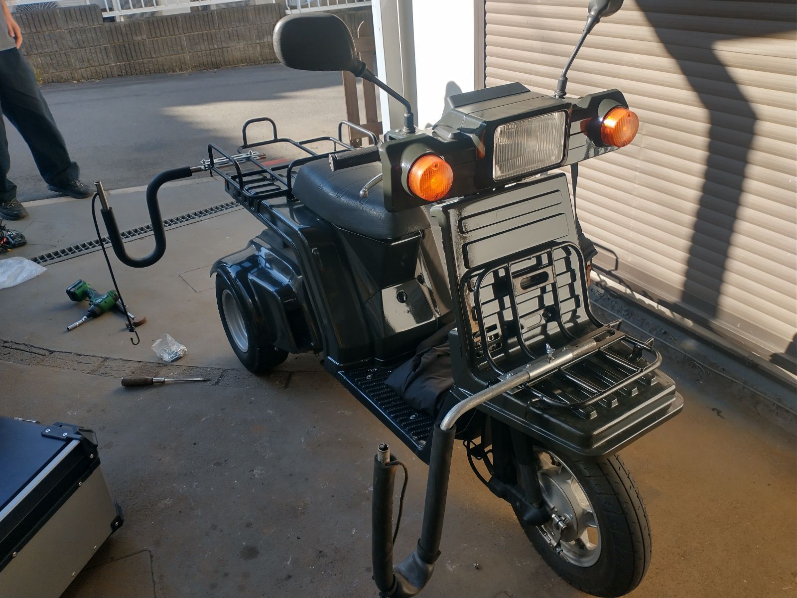 ジャイロX対応！原付二種、原付スクーター用のサーフボードキャリア ジャイロX対応 原付二種 原付スクーター用のサーフボード