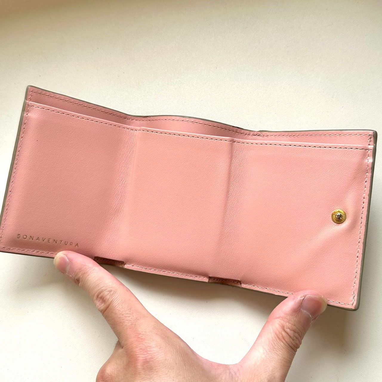 ボナベンチュラ BONAVENTURA 三つ折り財布 グレージュ×ベイビーピンク