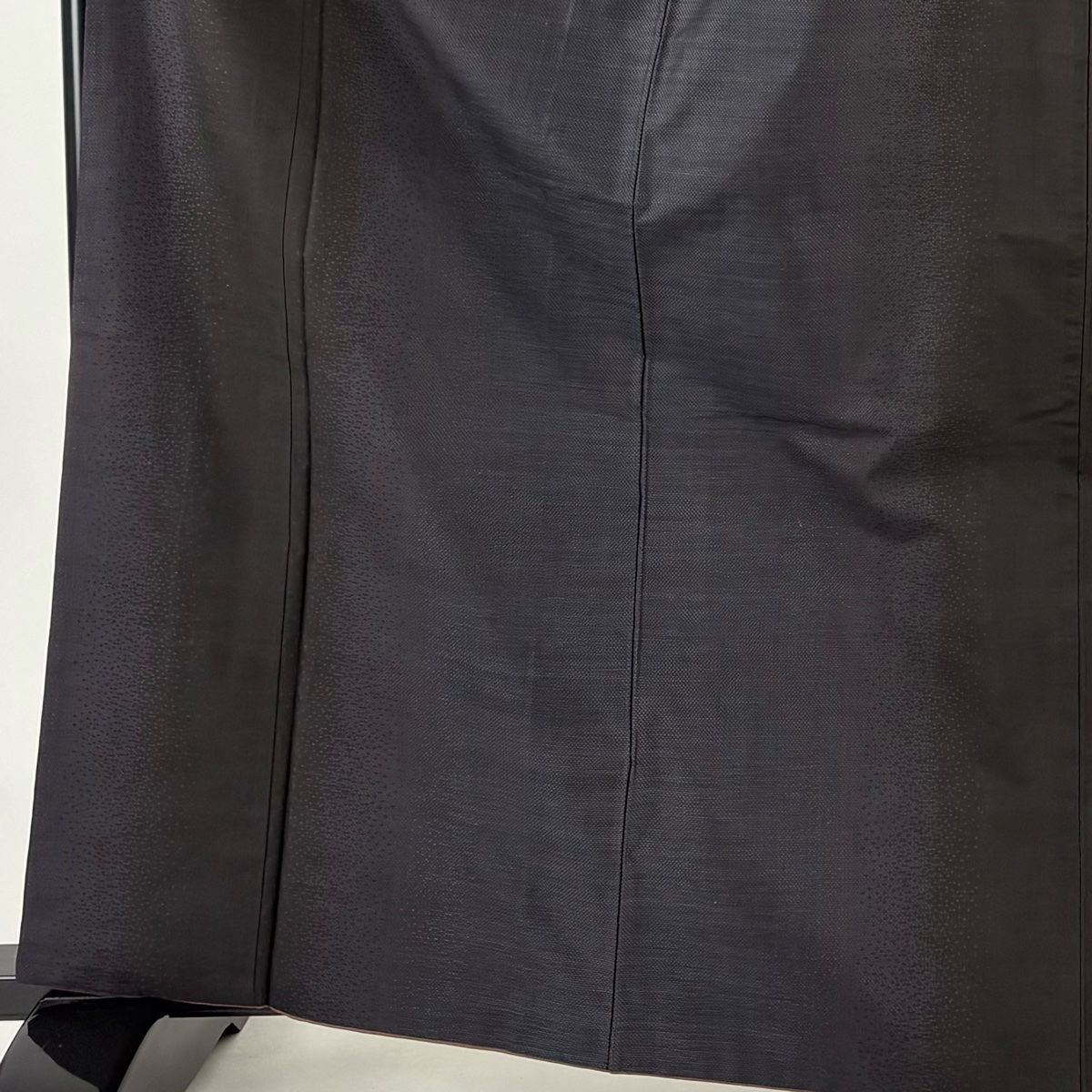 紬 身丈167.5cm 裄丈67cm M 袷 幾何学模様 墨色 正絹 秀品