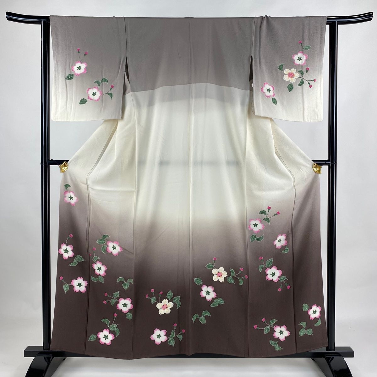 付下げ 身丈158cm 裄丈63cm S 袷 辻村ジュサブロー 落款 桜 ぼかし 茶  